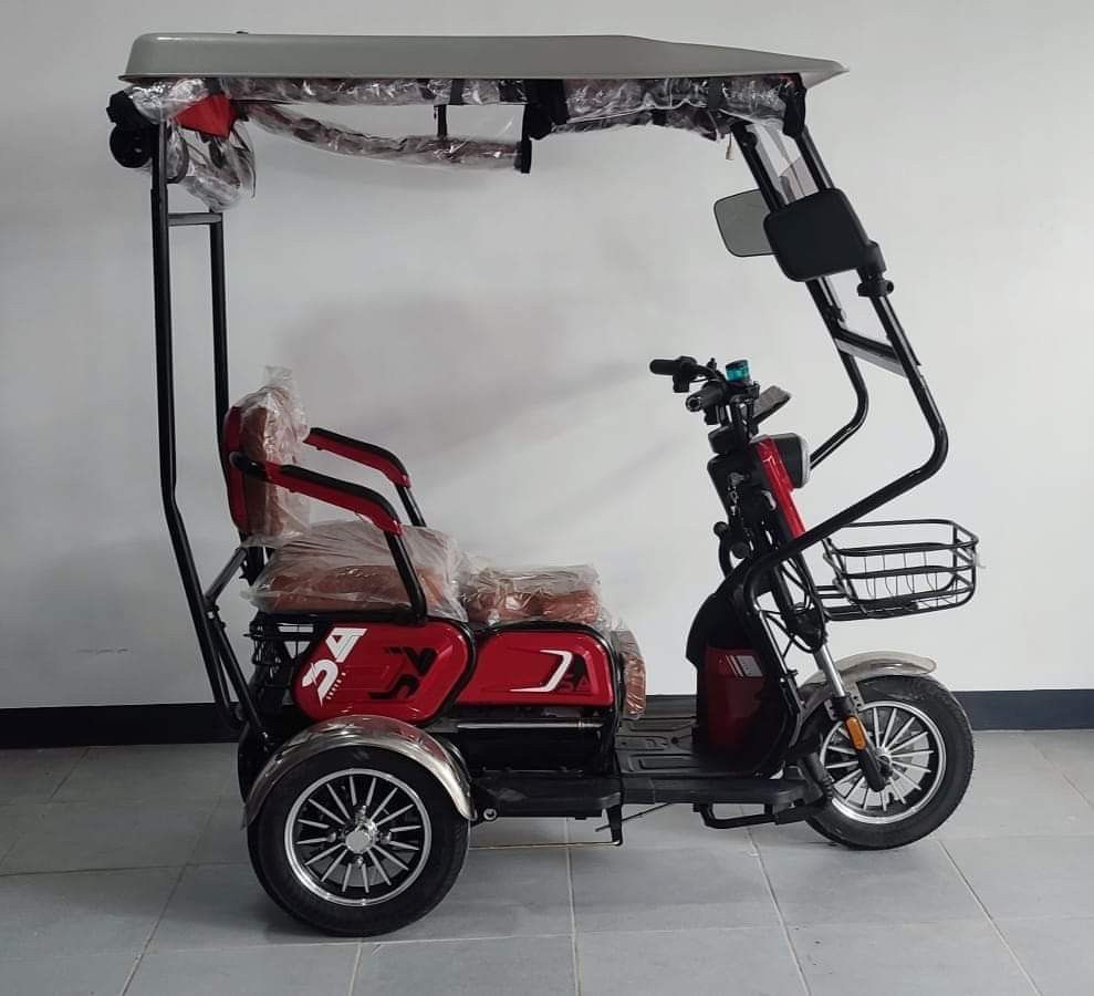 BODEGA PRICE SUPER CODE 001 EBIKE (Category: Other Sports Equipment and Supplies) located in Quezon City. Submitted by wcfonlinestore (Listing ID 1307027802, Image 2). Description: SUPER CODE 001 - 3 WHEELS E-TRIKE WITH ROOF & WINDSHIELD ‼️DRUM BRAKE▪️₱26,500 ‼️DISC BRAKE FRONT▪️₱28,000 🆓FREE TRAPAL🆓 ✅PWEDE INSTALLMENT ✅HOME CREDIT ✅ALL MAJOR CREDIT CARDS ACCEPTED 📌Specs ✔️WITH AUTOMATIC WIPER ✔️WITH ROOF & WINDSHIELD ✔️WITH SIDEMIRROR ✔️MAY S