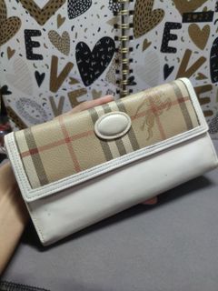 Burberrys Trifold Wallet,  off white