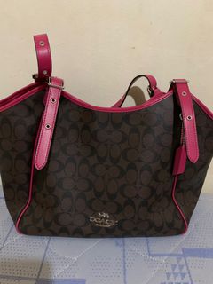 (Category: ) located in . Submitted by ms.bags (Listing ID 1306999328, Image 1). Description: .