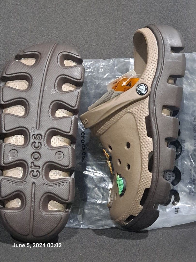 Crocs Duet sport clog light brown with dark brown base UK men size 9 EU43 44 Men s Fashion Footwear Flipflops and Slides on Carousell