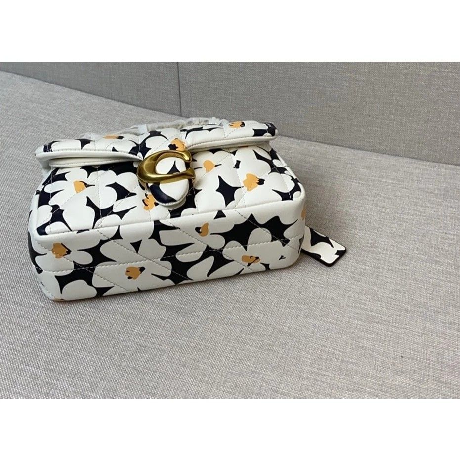 Coach Innai Coach Quilted Tabby 20 Daisy Innai, Women's Fashion, Bags & Wallets ...