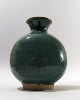 Dark Green Stoneware Ikebana Vase