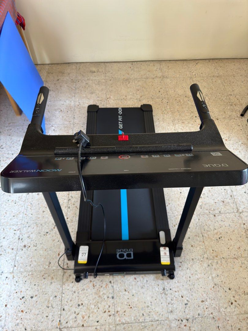 DQUE Moon Walker Treadmill