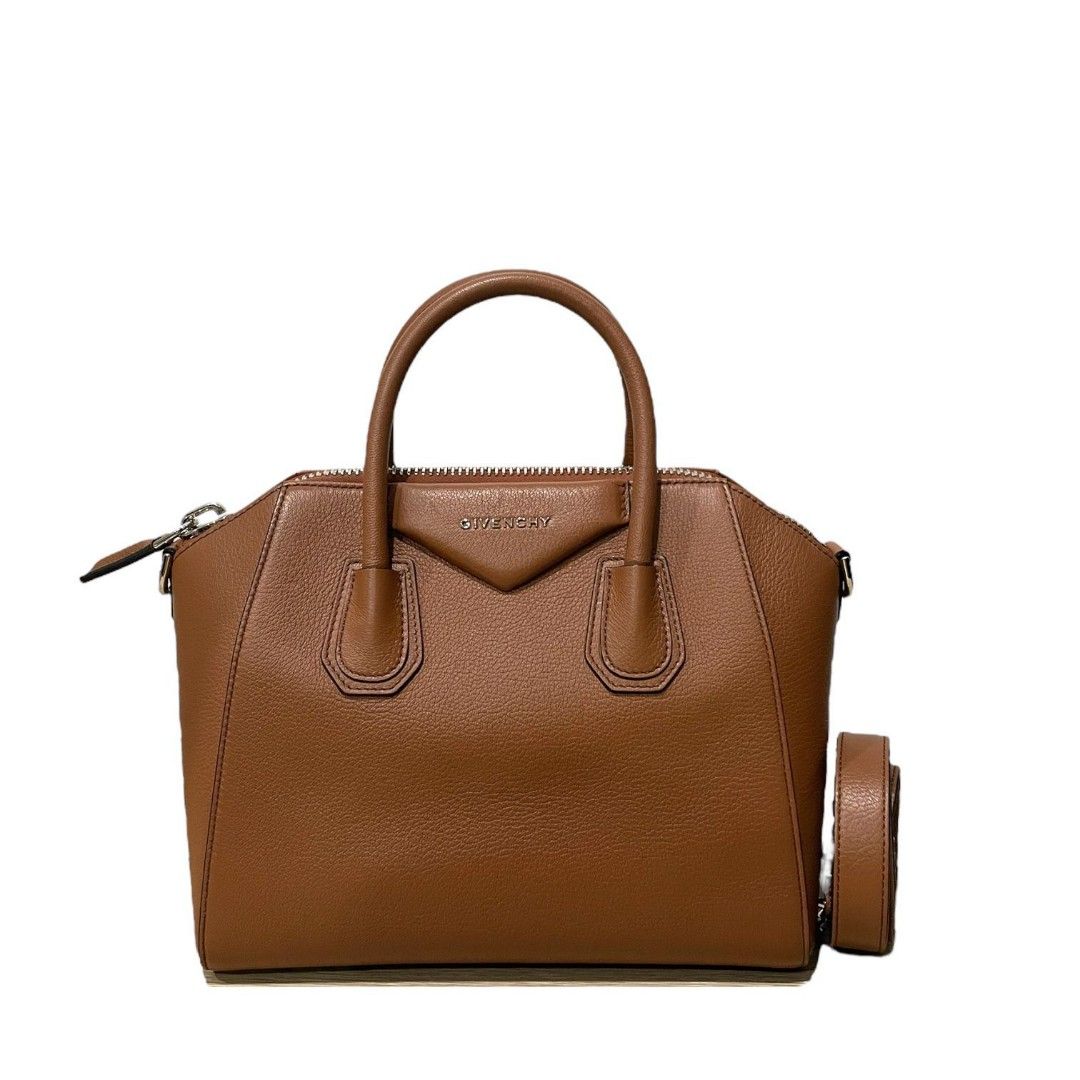 Fast Sale VGC GIVENCHY Antigona Small Grained Brown SHW 2019 size 28 x 16 x 26 cm Comes with strap booklet and dust bag Nett Exclude ongkir