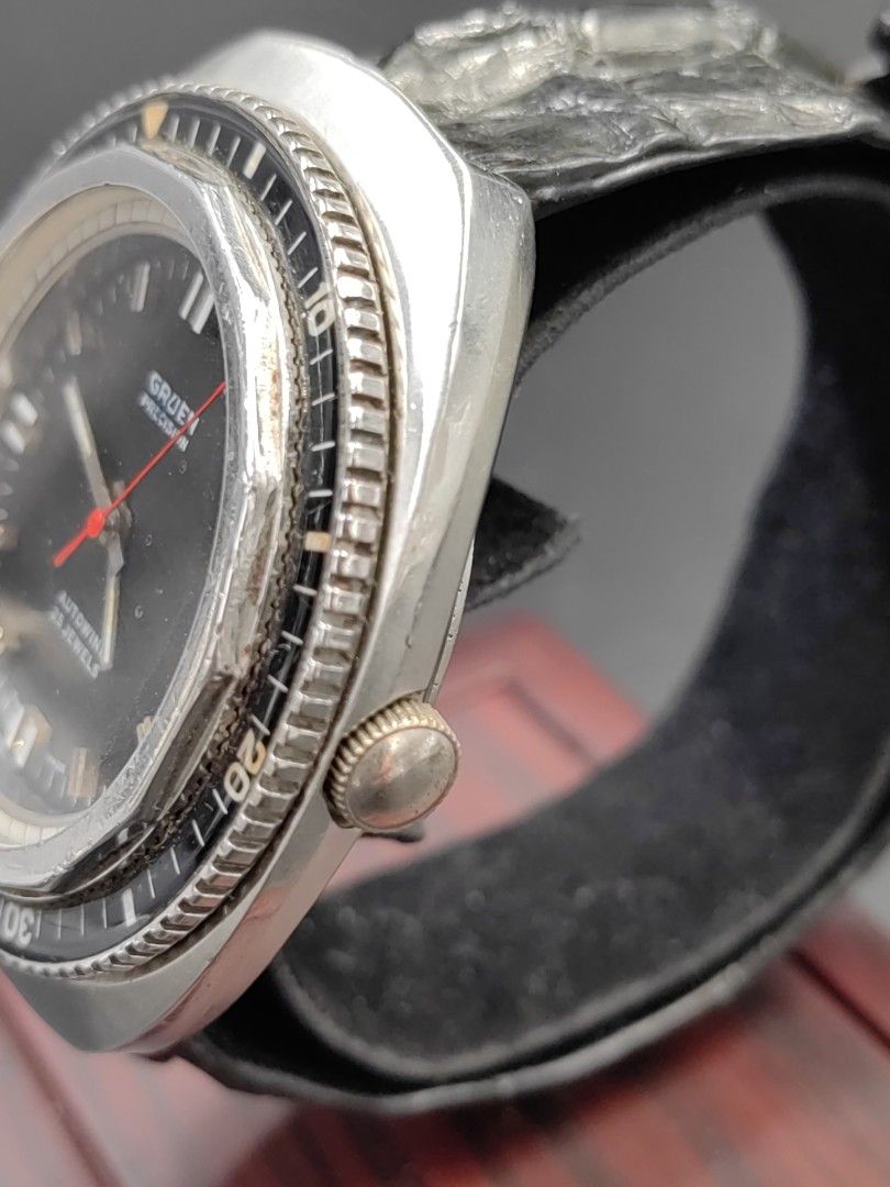 Gruen divers watch outlet
