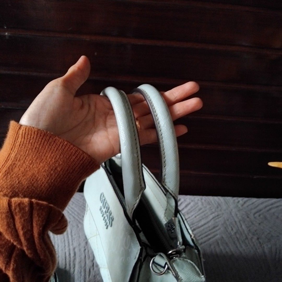 GUESS slingbag handbag mini