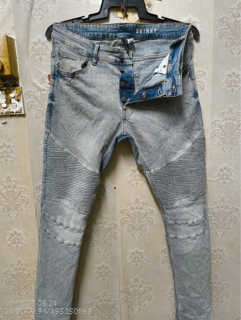 H M DIVIDED BIKER JEANS SKINNY FIT Men s Fashion Bottoms Jeans on Carousell