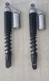 ADV 150 SHOWA rear stock suspension, Motorcycles, Motorcycle ...