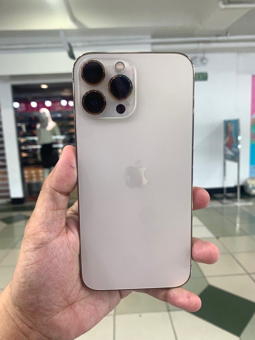 iPhone 13 Pro max 128gb (Category: iPhone 13 Series) located in Manila. Submitted by arzillah (Listing ID 1306926379, Image 1). Description: iPhone 13 Pro max 128gb Factory unlock US variant 97% battery health Slightly use Honest issue: replace LCD and camera No dents No scratches All working Open for COD/COP + SF Manila area (sameday delivery) Provinces area (via LBC) required DP to avoid cancellations Physical store: Greenhills Shopping Center,