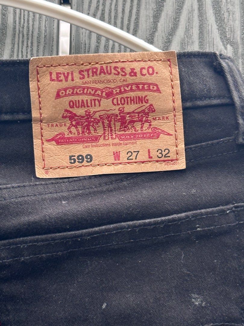Size 27 levis on sale