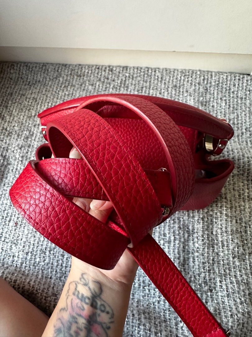 Lv capuccine bb (Category: Luxury Bags & Wallets) located in Manila. Submitted by sourcedbykco (Listing ID 1307011225, Image 3). Description: Lv capuccine bb size Comes with dustbag, entrupy, paperbag 9/10 No issues just slightly used.