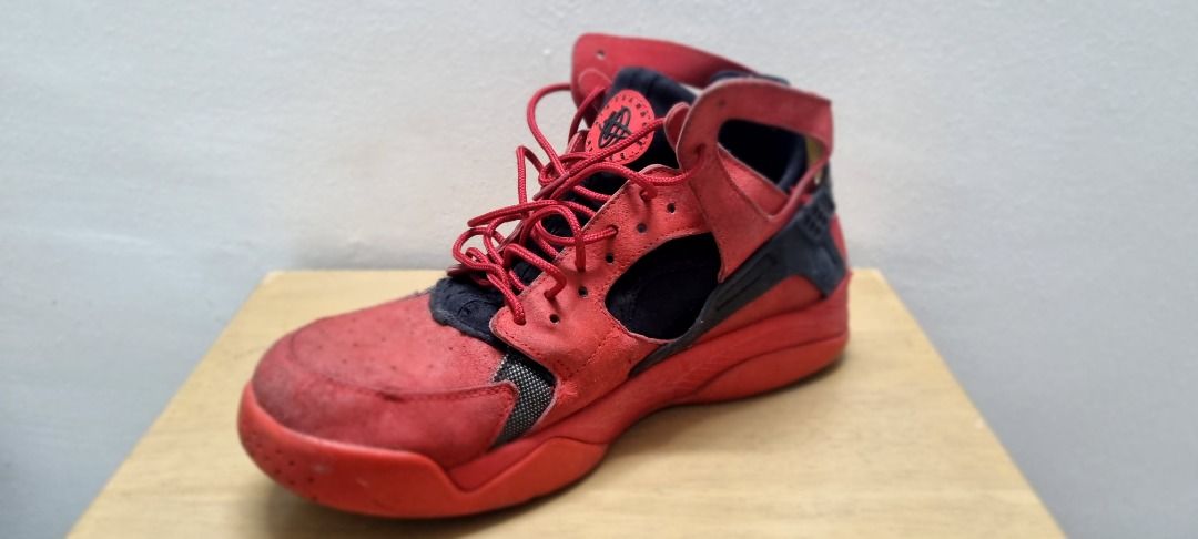 Nike air huarache red suede top