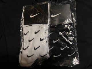 （分類：）位於 。 由 buyyeahyeah 提交（商品編號 1306987050，圖片 1）。簡介： 。