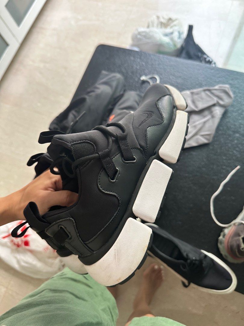 Fly Dm Footwear Nike Pocket Knife On Feet Nike Pocket Knife DM - Main Image