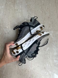 nike react element 87 anthracite on feet