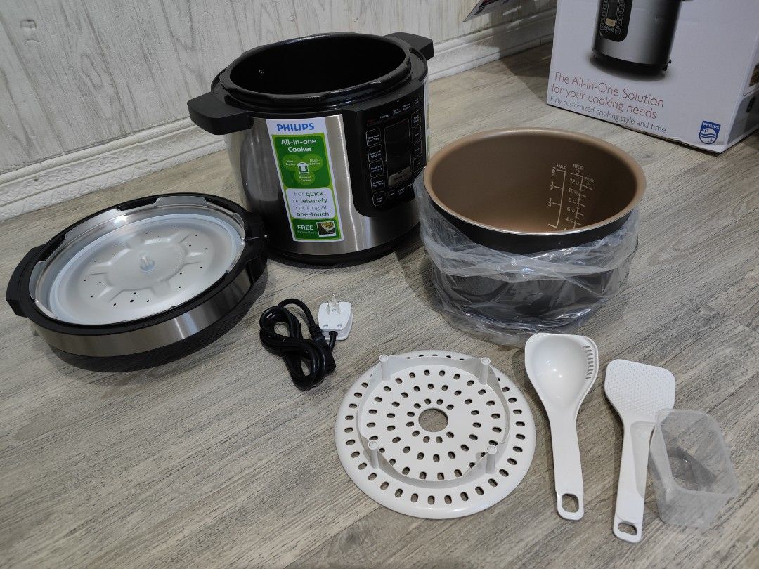 PHILIPS Multi Cooker 6 liters (Category: Cookers) located in Malabon City. Submitted by jfshop_online (Listing ID 1306970721, Image 3). Description: For pickup & pwede shipping lalamove [8-in-1 appliance]- A multifunctional kitchen appliance: Pressure Cooker, Slow Cooker, Rice Cooker, Steamer, Saute (High Temp and Low Temp), Yogurt Maker, Stew and Bake Best Choice for Family: Cooks for 3-5 People Saute/Sear with high and low temperature Pressure 