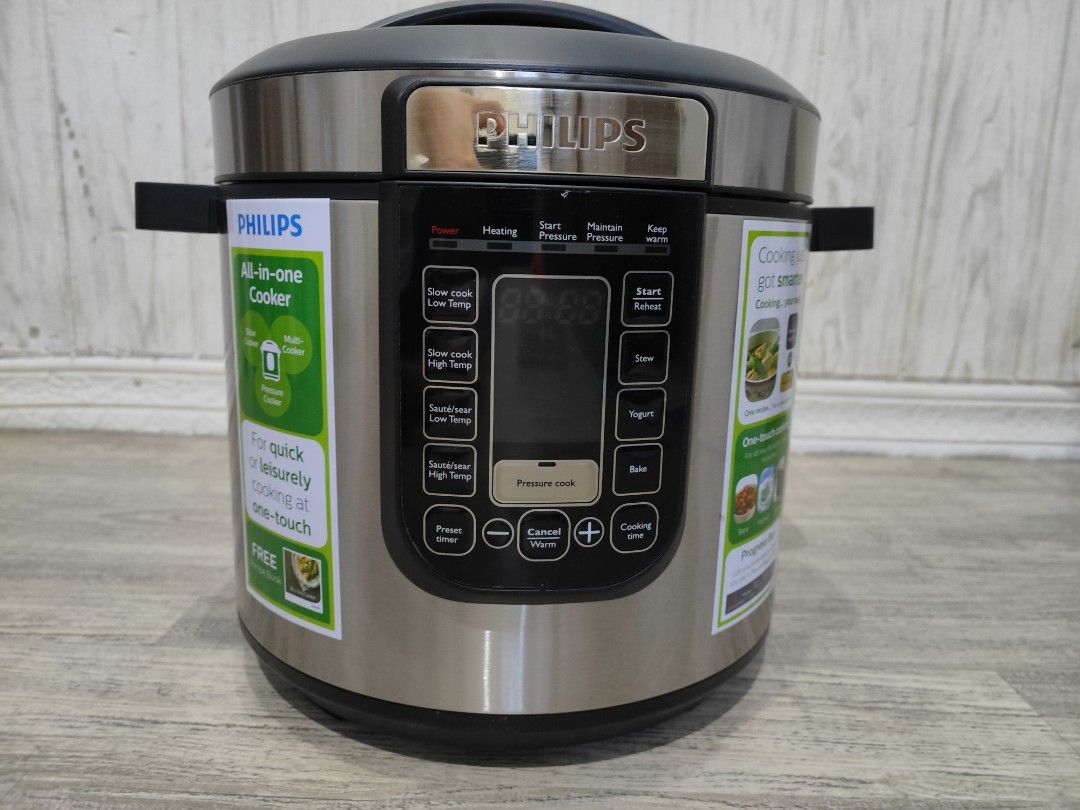 PHILIPS Multi Cooker 6 liters (Category: Cookers) located in Malabon City. Submitted by jfshop_online (Listing ID 1306970721, Image 2). Description: For pickup & pwede shipping lalamove [8-in-1 appliance]- A multifunctional kitchen appliance: Pressure Cooker, Slow Cooker, Rice Cooker, Steamer, Saute (High Temp and Low Temp), Yogurt Maker, Stew and Bake Best Choice for Family: Cooks for 3-5 People Saute/Sear with high and low temperature Pressure 