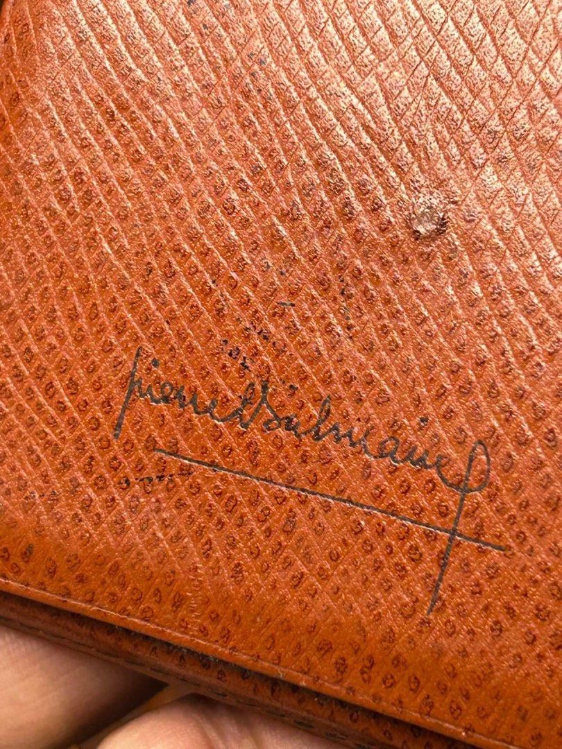 PIERRE BALMAIN PARIS Mens card wallet (Category: Luxury Bags & Wallets) located in Quezon City. Submitted by whatsinmyclosett (Listing ID 1306889329, Image 3). Description: PIERRE BALMAIN PARIS Mens card wallet ☑️made in France ☑️ORIGINAL ☑️ykk zipper ☑️Vintage ☑️8 X 10 CM ☑️Collectible Item ☑️Manage your expectation this is second hand bag Hindi brand new Binibili mo 🔴item is vintage! Luma. Kindly check the photos upload. All details and status