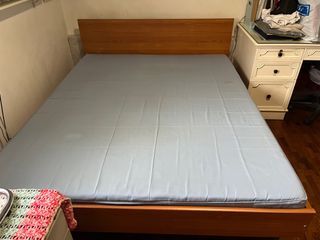 QUEEN SIZE BED FRAME W/ HEADBOARD AND MATTRESS