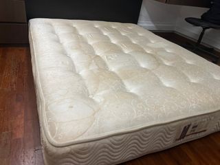 (Category: ) located in . Submitted by nardybakes (Listing ID 1307030740, Image 1). Description: .