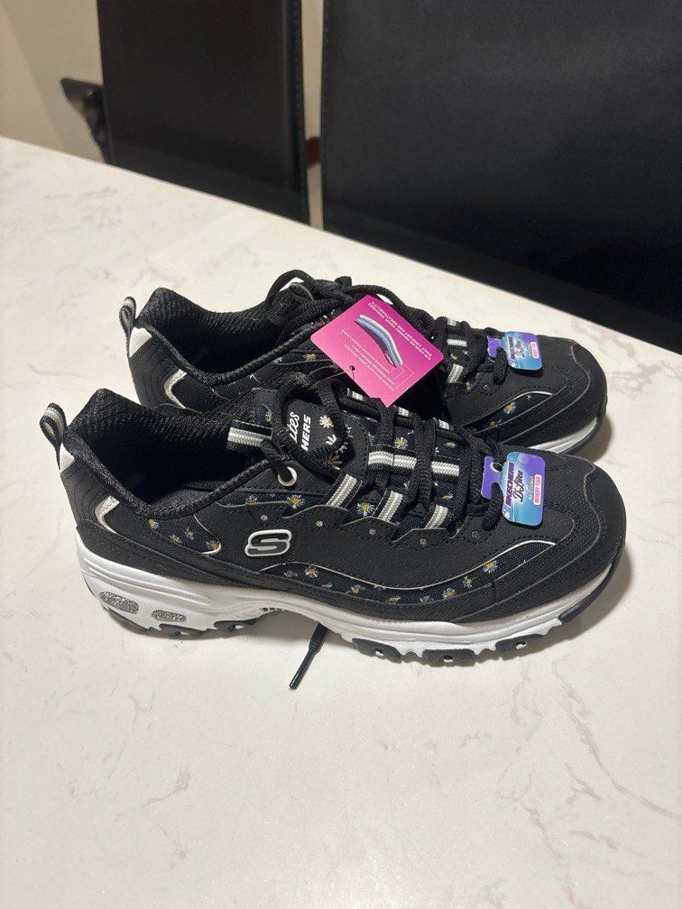 Skechers panda top