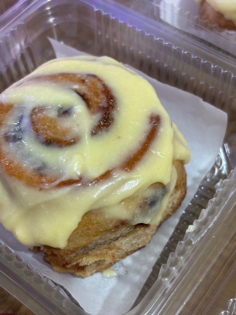 Soft and Gooey Cinnamon Rolls (Category: Homemade Bakes) located in Quezon City. Submitted by kadoh (Listing ID 1307033812, Image 2). Description: Pwede pang regalo, pwede pang merienda <3 69/pc 270 box of 4 390 box of 6 📍Valenzuela Note: this is for pre order. 1-2 days lead time needed. .