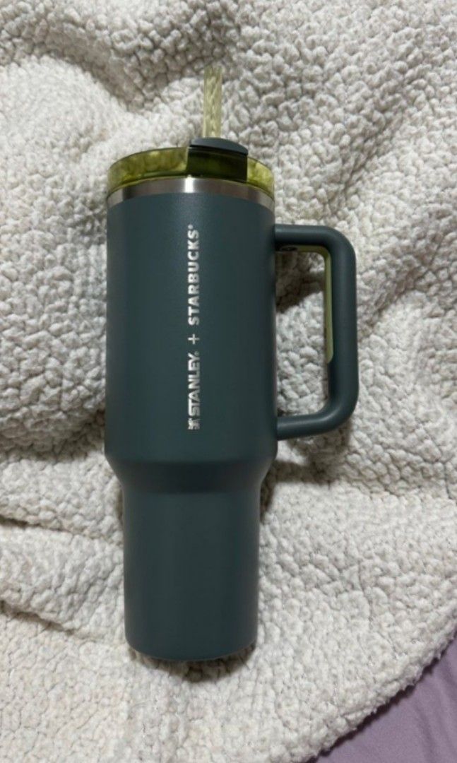 Starbucks Ash Stanley Stainless Steel Cold Cup (Category: Coffee & Tea Tableware) located in Singapore. Submitted by rainbowmint (Listing ID 1306959339, Image 1). Description: .
