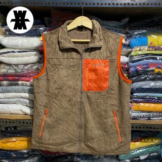 (Kategori: ) berada di . Dikirim oleh blacksmiththriftmart (ID iklan 1306899698, Gambar 1). Deskripsi: .