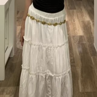 white frill skirt and gold waist chain