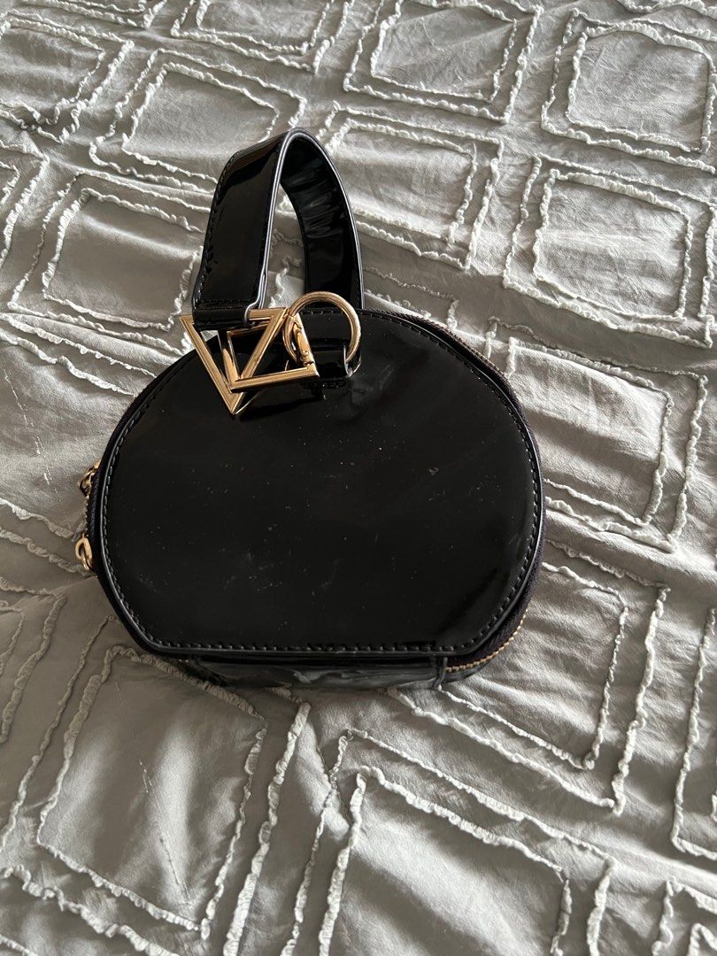 Zalora bag Women s Fashion Bags Wallets Cross body Bags on Carousell