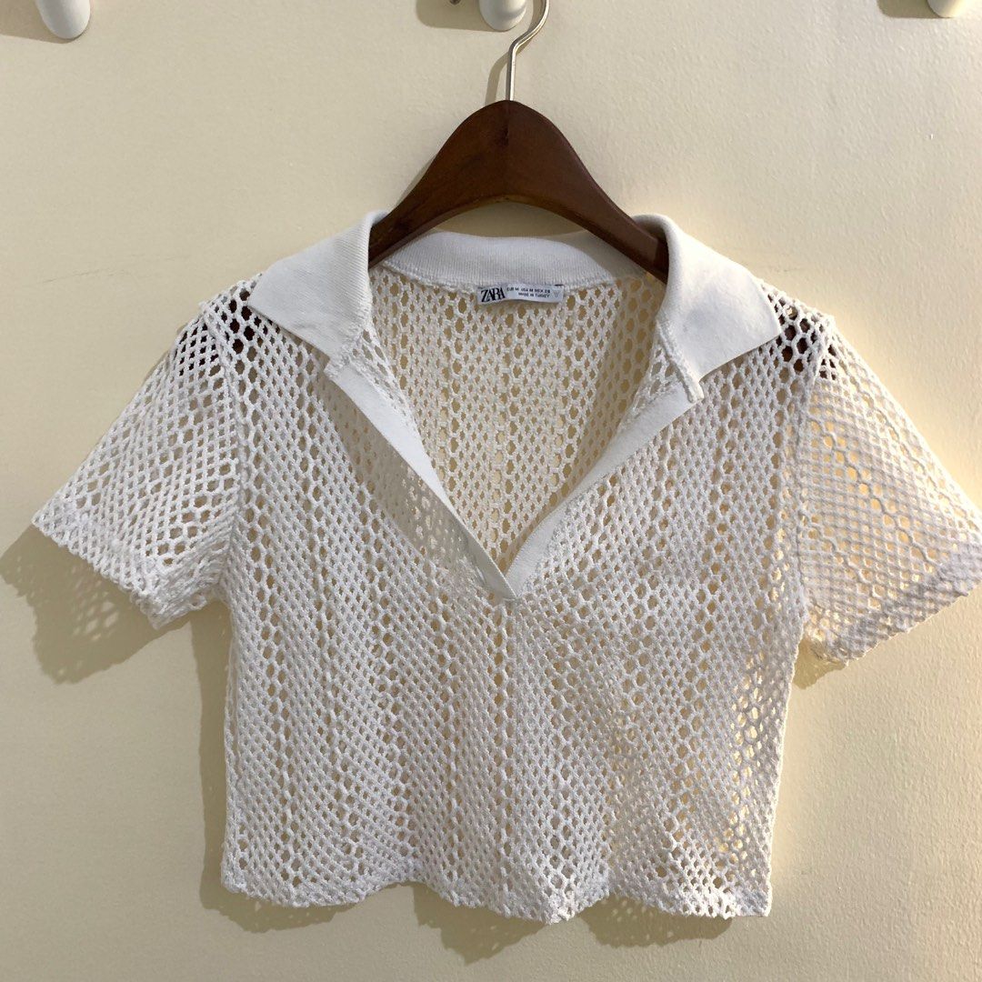 Zara white collared meshy top (Category: Blouses) located in San Fernando. Submitted by project.cleanup (Listing ID 1306920585, Image 1). Description: Very cute with a contrasting color inner or just a nude bra 🔥 .