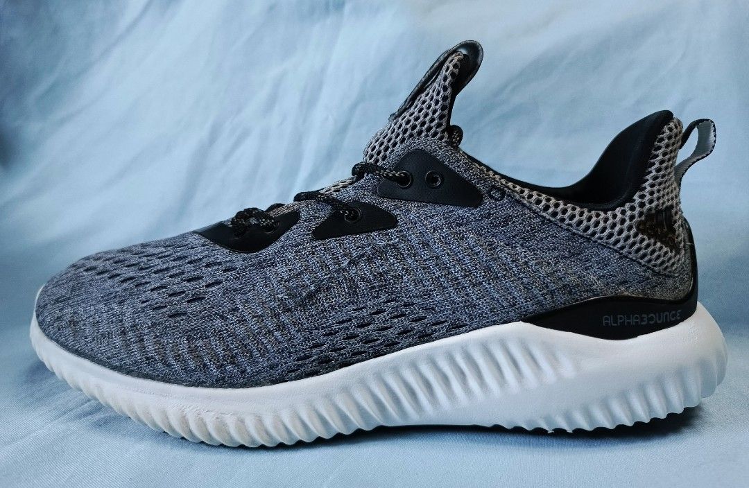 Alphabounce core black top