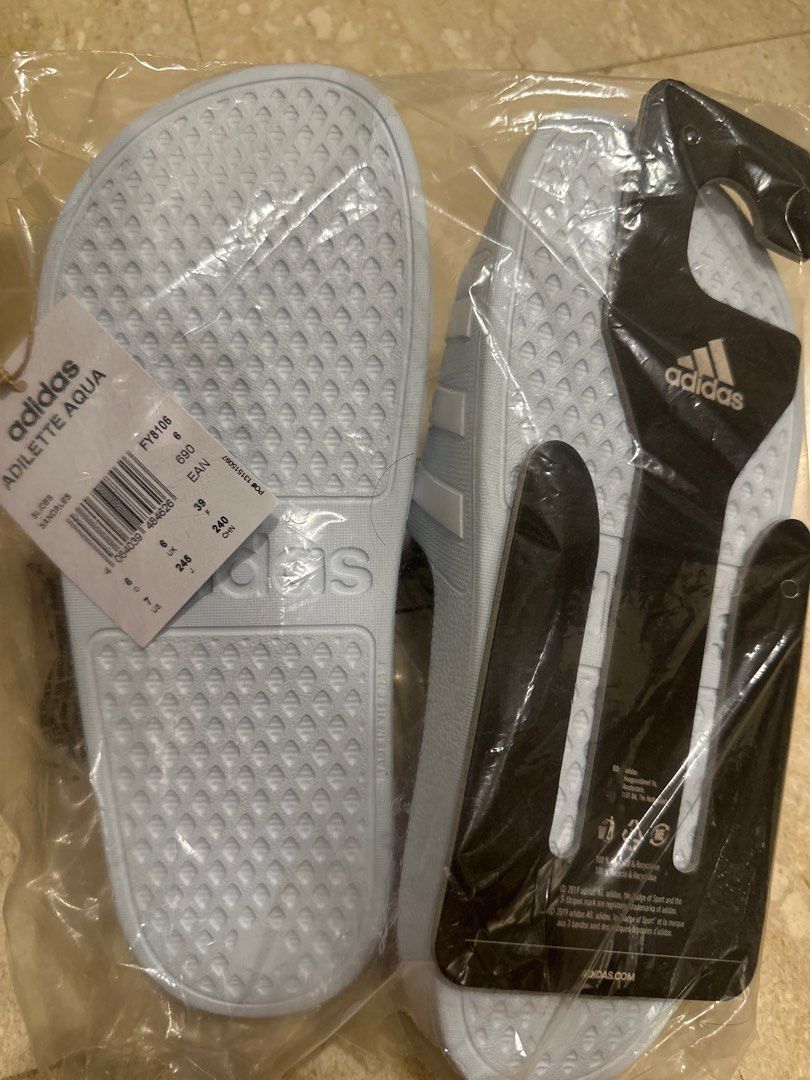 BNWT Adidas Swimming Adilette Aqua Slides Women Blue FY8106, Women's  Fashion, Footwear, Flipflops and Slides on Carousell