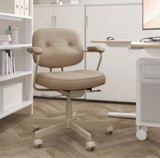 (Category: ) located in . Submitted by hoyakerri (Listing ID 1307106305, Image 1). Description: .
