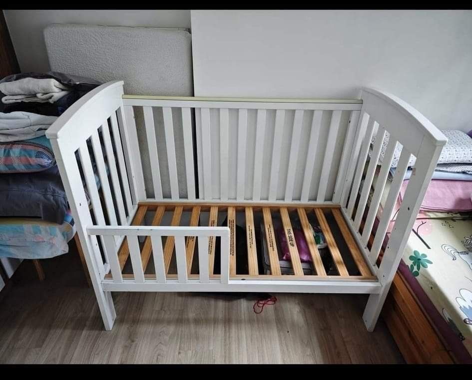Used cots for sale clearance