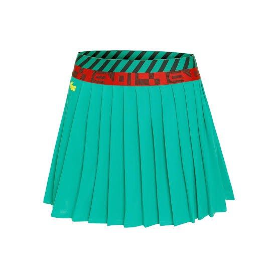 LACOSTE TENNIS SKIRT (Category: Skirts) located in Quezon City. Submitted by stealfinds_mnl (Listing ID 1307137609, Image 2). Description: Bought for 6k, my waist is 27-28” Never used.