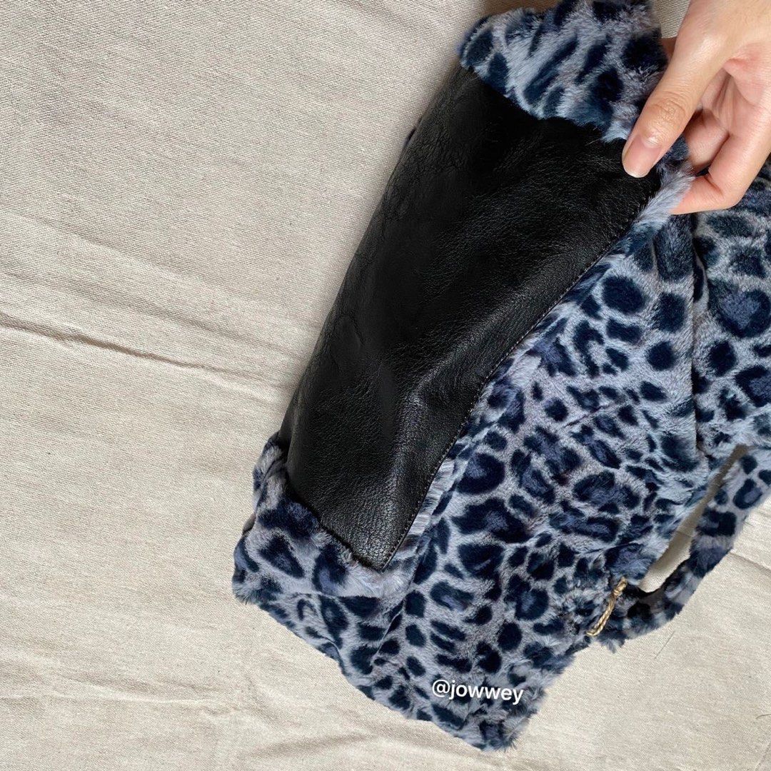 brandy melville blue leopard print furry tote bag