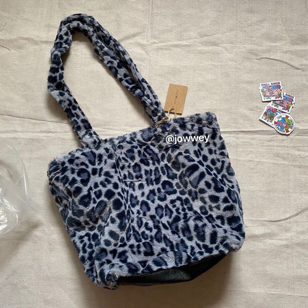 brandy melville blue leopard print furry tote bag Women s Fashion Bags Wallets Shoulder Bags on Carousell