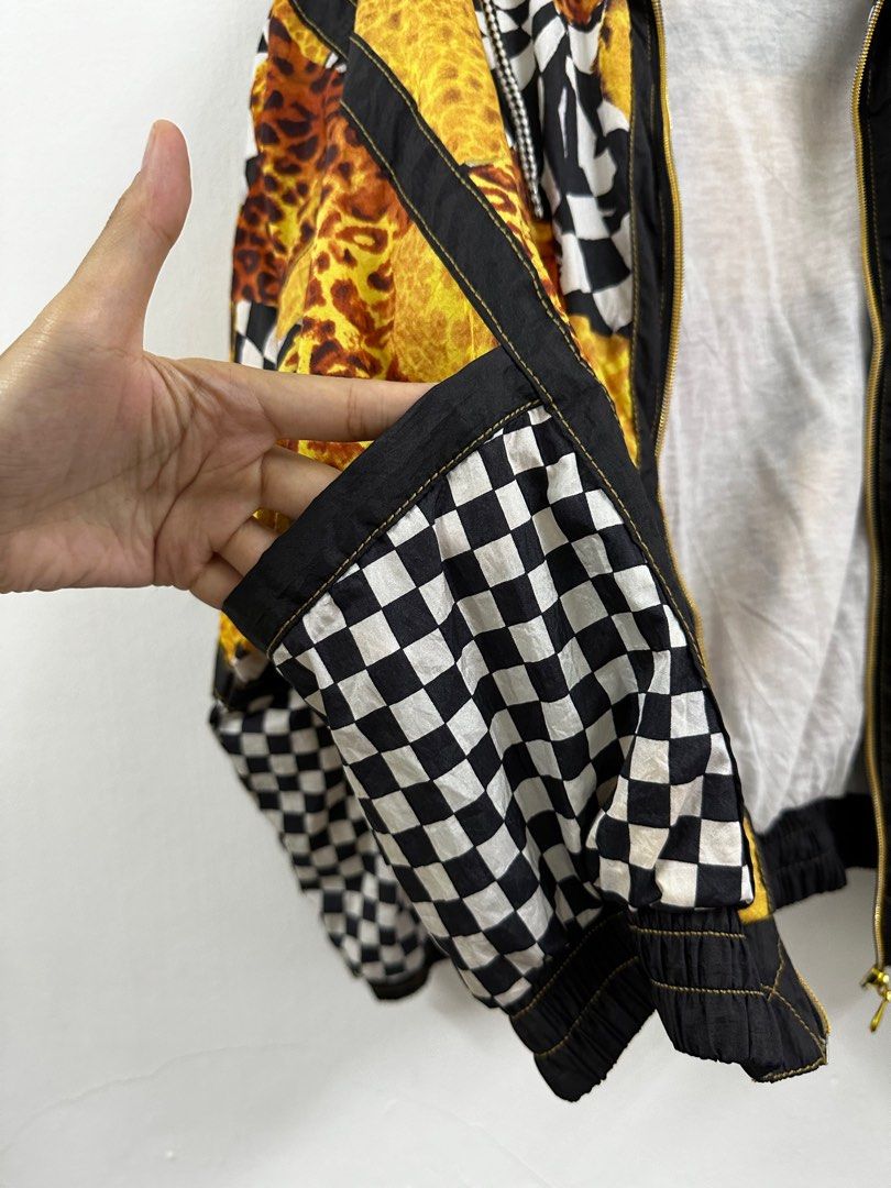 checkered jacket (Category: Coats, Jackets and Outerwear) located in Seremban. Submitted by hanisupreloved (Listing ID 1307191992, Image 3). Description: my favourite. worn few time to concerts/event but still looks good. .