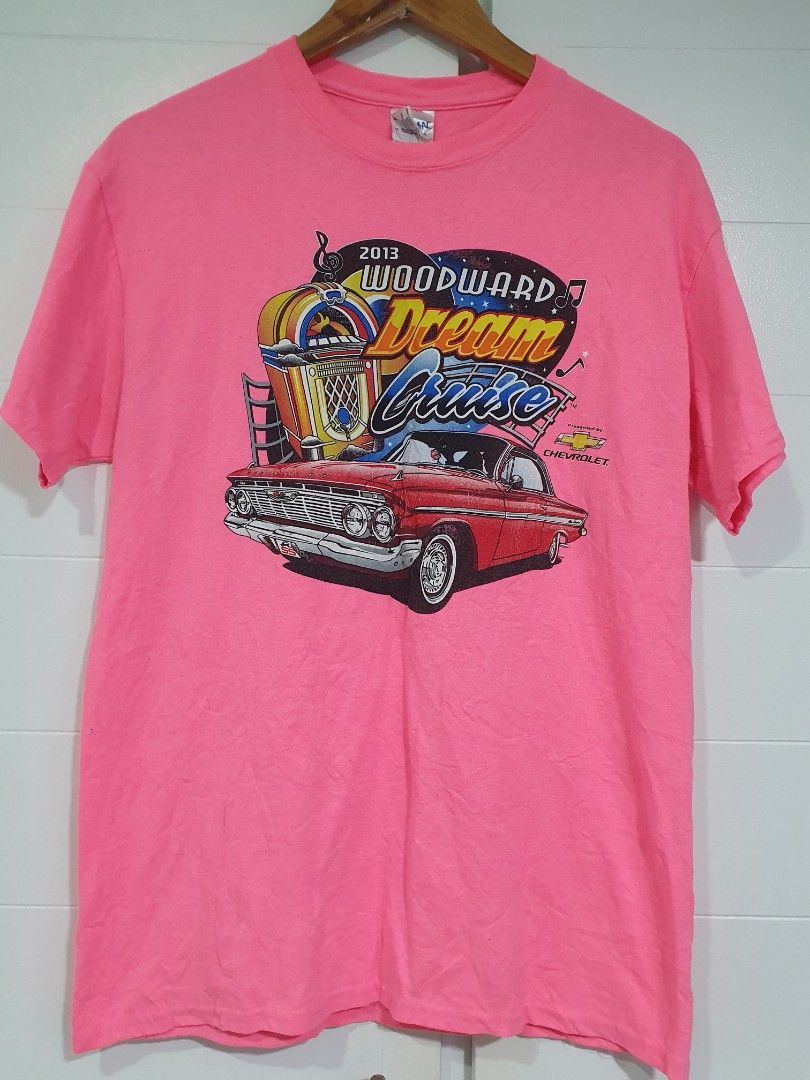 Chevrolet Car Tee 2013 (Category: Tshirts & Polo Shirts ) located in Manila. Submitted by misfits.ph (Listing ID 1307096468, Image 1). Description: Chevrolet Car Tee 2013 Med 20 x 28 Cracks 500 pesos only Meetups around manila Shipping buyers expense.