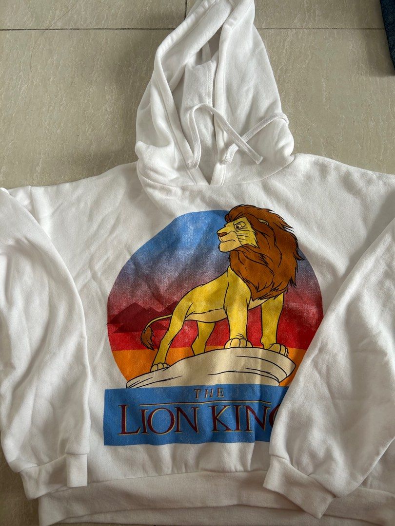 Sweater lion king new arrivals