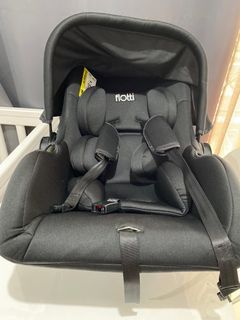 Flotti Premium Baby Car Seat 4 in 1 (Car Cradle Seat Feeding) Newborn to 13kg (Black)
