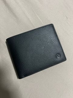 Affordable gold lion wallet For Sale Men s Fashion Carousell Singapore