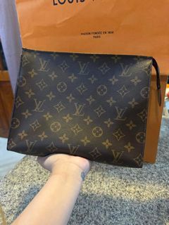 Guaranteed authentic LV Toiletry 26 monogram