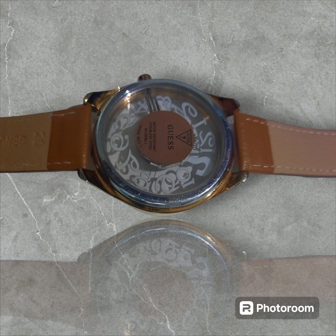 GUESS watch ref.W13096L1 (Category: Women's Watches) located in Bacolod City. Submitted by valuabletime79 (Listing ID 1307168874, Image 3). Description: Manufacturer: GUESS Type of mechanism: quartz Gender: women's WATCH CASE Case Material: stainless steel, IP coating (full), material: gold-plating Case shape: round Water-resistant: yes Shockproof: no Thickness not specified Power source: batteries Quartz DISPLAYS AND GLASS Glass type: mineral Di