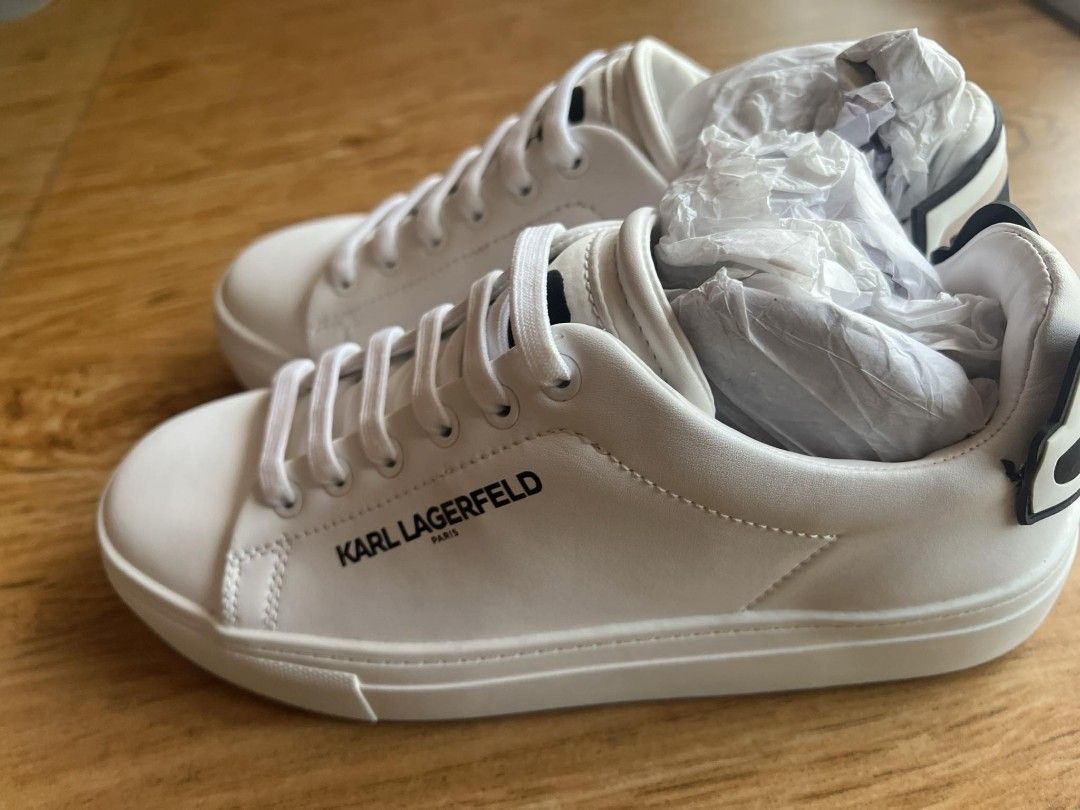 Karl Lagerfeld from Canada 🇨🇦 (Category: Sneakers) located in Balagtas. Submitted by Spothings (Listing ID 1307146984, Image 1). Description: Karl Lagerfeld 6.5cm Brand New from Canada🇨🇦 no box.