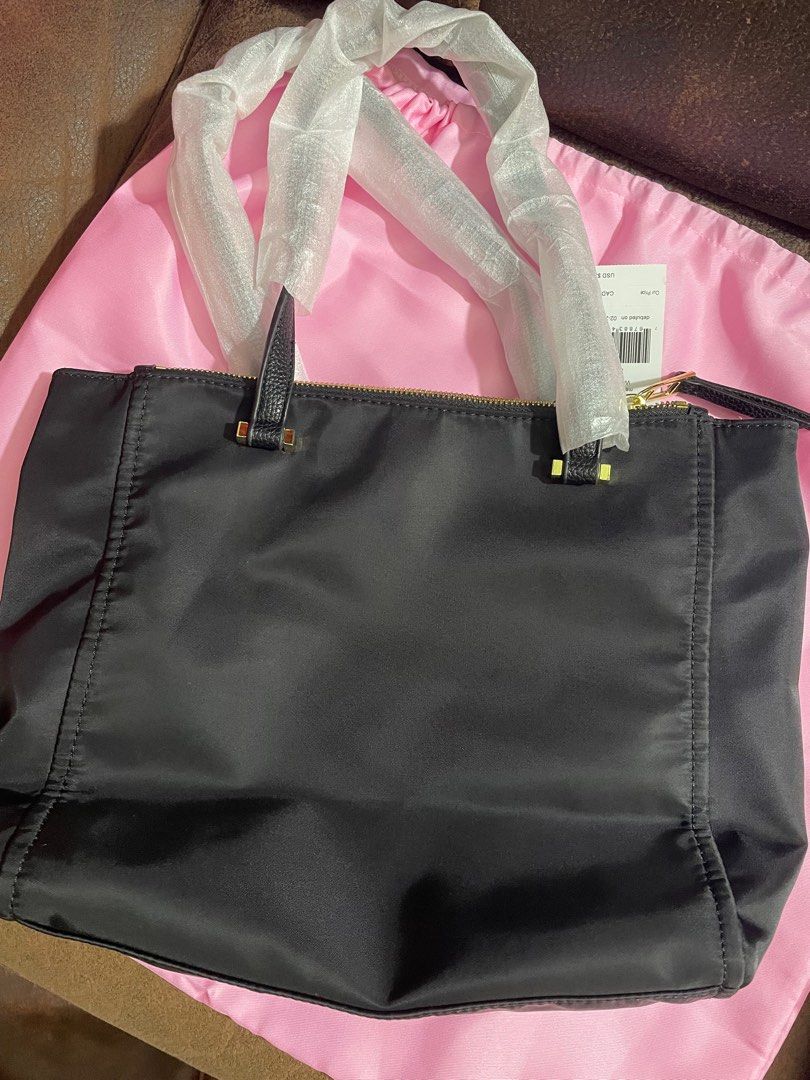 Kate Spade Medium Bag (Category: Luxury Bags & Wallets) located in Marikina City. Submitted by elaishoppe (Listing ID 1307090600, Image 3). Description: Medium Satchel bag Kate Spade brand Bnew, no issues With sling Dimensions L/W/H: 38 x 26.5 x 10.5 cm.