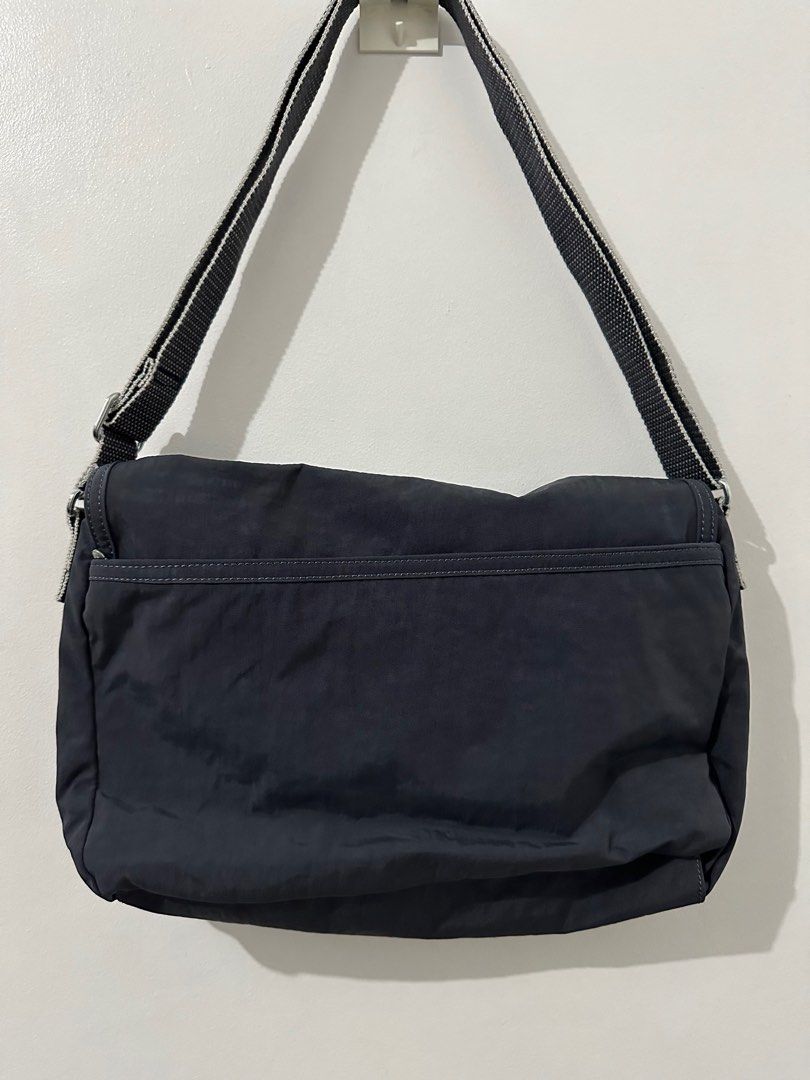 Kipling ikin bag clearance