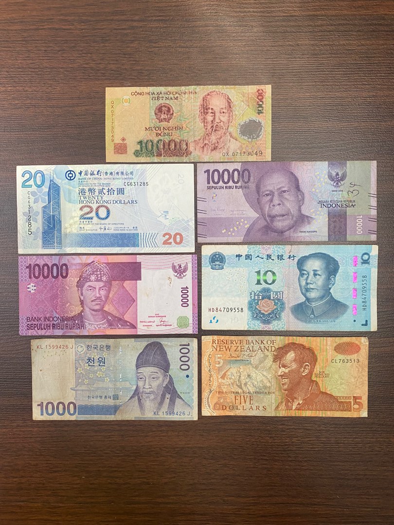 Foreign 9000 Note Lot of foreign currency notes, Hobbies & Toys, Collectibles ...