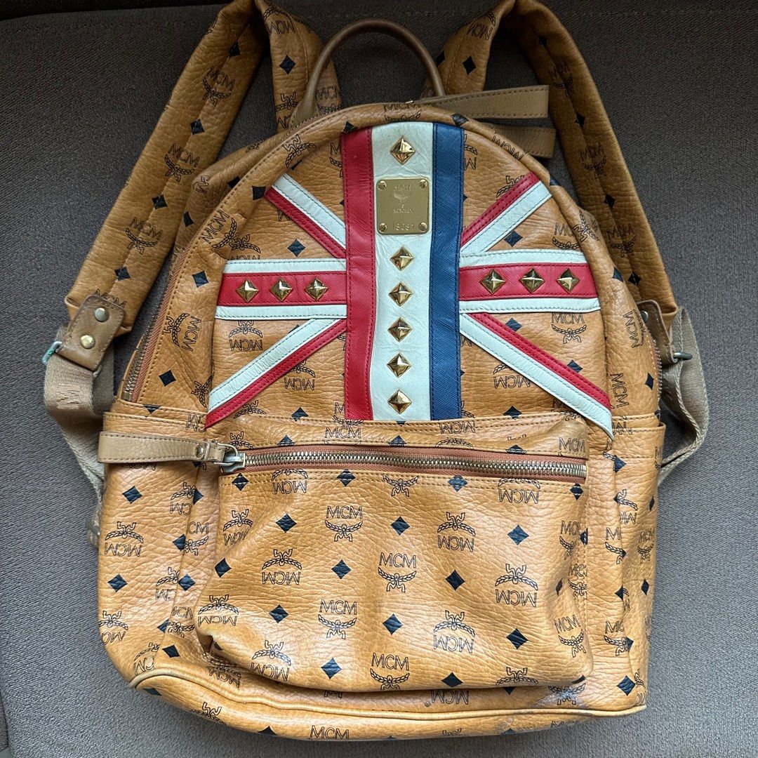 MCM Visetos Studded Medium Stark London Olympic Backpack  display picture 2